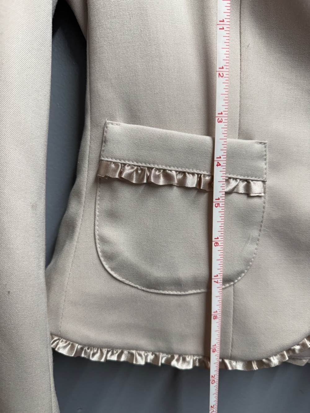 Cute ruffle trim blazer - Picture 10 of 11